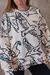 BUZO BLANCA OVERSIZE GAMUZADO (TOM) - comprar online