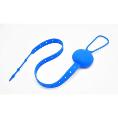 PRENDEDOR DE CHUPETA E TALHER MULTIUSO MARCUS & MARCUS na internet