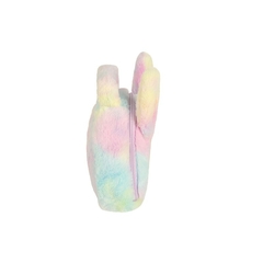 BOLSA PLUSH COELHA ARCO-IRIS ALCA DE MAO METOO - comprar online