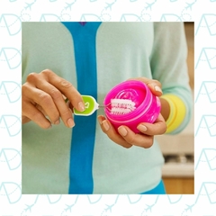 ESCOVA DE LIMPEZA GARRAFA E COPO 4 PÇ CHAVEIRO MUNCHKIN - comprar online