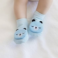 MEIA ANTIDERRAPANTE COM APLIQUE URSO AZUL - PP BUBA - comprar online