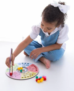 CONTANDO POM POM - BABEBI na internet