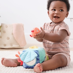 BRINQUEDO INTERATIVO CUBO FUNDO DO MAR SENSORIAL SKIP HOP - AD baby | Roupas e Acessórios nacionais e importados
