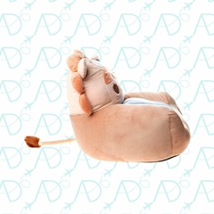 MINI SOFÁ DE PELUCIA METOO na internet