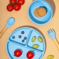 PRATO REFEICAO SILICONE INFANTIL COM DIVISORIAS E VENTOSA AZUL - PETIT PIA - comprar online