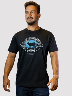 Camiseta Não Grita na internet