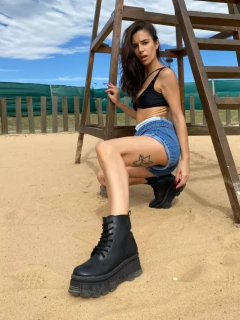 KIARA NEGRO en internet