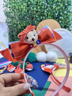 Tiara infantil urso escolar na internet