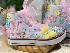 Tênis infantil personalizado inicial na internet