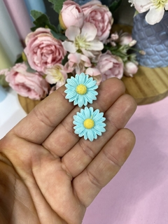 Parzinho jeans flor na internet