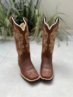 BOTA TEXANA BORDADO RAMOS BEGE COURO MARROM - comprar online