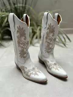 BOTA TEXANA BICO FINO BORDADO FLORAL BEGE COURO BRANCO na internet