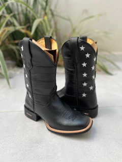 BOTA TEXANA BORDADO ESTADOS UNIDOS E FLORÃO COURO PRETO