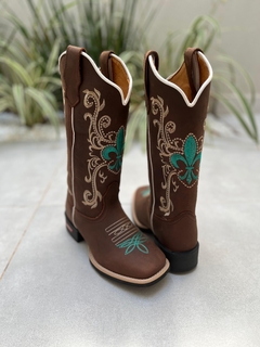 BOTA TEXANA BORDADO FLOR DE LIS VERDE E BEGE COURO MARROM - comprar online