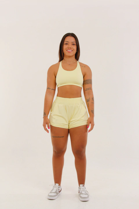 Short Comfy Amarelo Pastel