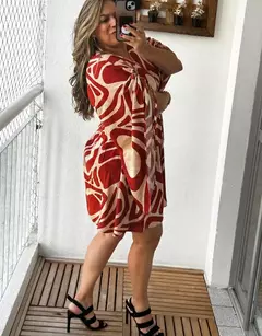 Vestido curto, Manga Morcego , Cléo - Lunaê Store
