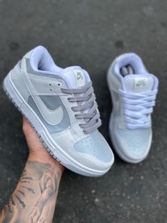 Dunk low Branco Refletivo - comprar online