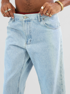 50 | calça jeans reta basic taco