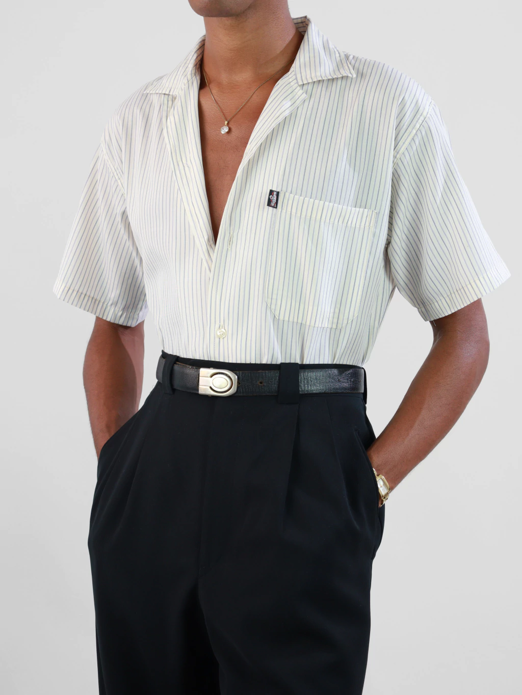 p | camisa listrada ousado