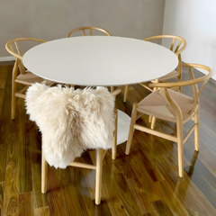 Mesa Comedor Tulip 110cm + 4 Sillas Wishbone - comprar online