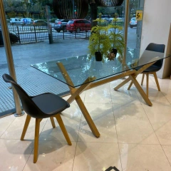 Mesa Comedor Escandinava Vidrio Pata Cruz - Muebles de diseño | Gift Collection