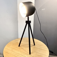 Lámpara de Mesa Tripode Vito