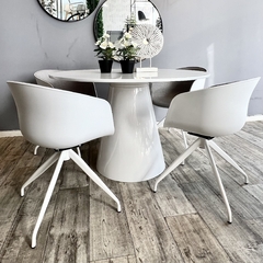 Imagen de Mesa Comedor Hiroyima Blanca Para Exterior