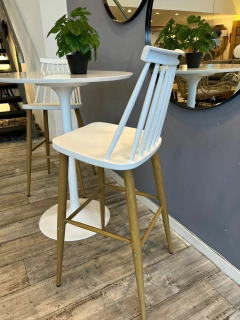 Banqueta Windsor Blanca Base Natural en internet
