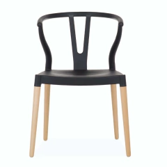 Silla Wishbone Negra Polipropileno Patas Madera