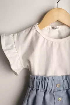 CONJUNTO SAIA + CAMISETA - SAFIRA na internet