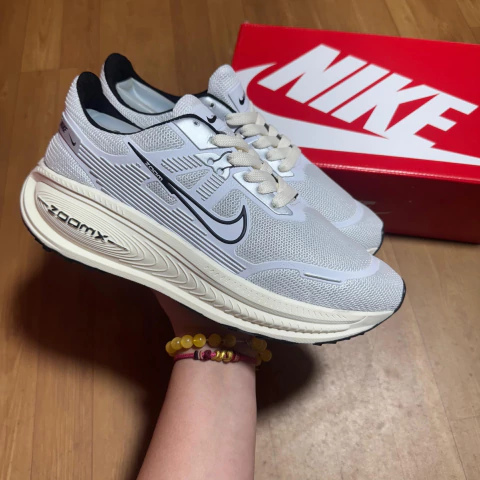 Air Max Zoom Vomero Cream Cinza - comprar online