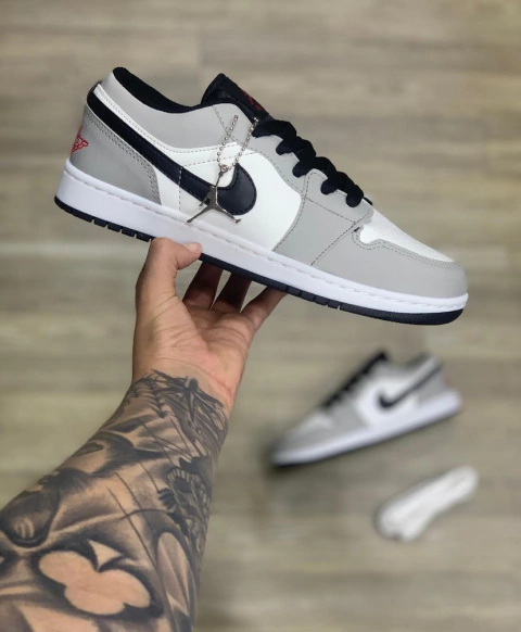 Jordan 1 Low