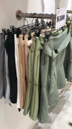 Minifalda lazo sastrero - Outside Lisboa