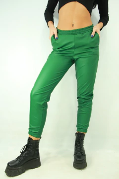 Babucha Cuerina - Outside Lisboa