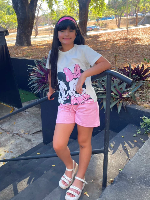 Conjunto Minnie e Mickey - Tam: 2, 4, 6, 8, 10 e 12 anos - Modelagem normal. - comprar online