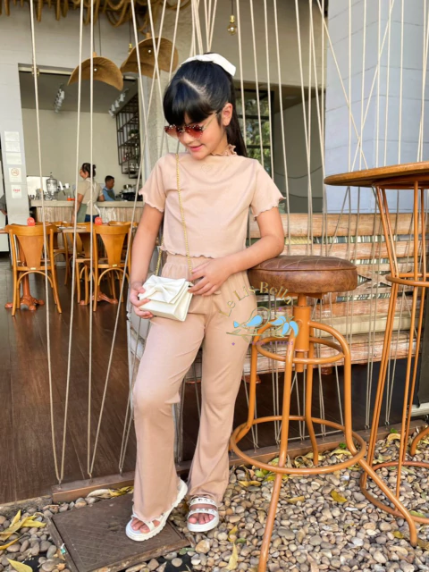 Conjunto Coração Capuccino - Tam: 6, 8, 10 e 12 anos - Modelagem normal - comprar online