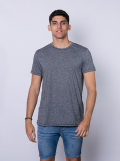 REMERA BÁSICA CON TEXTURA - comprar online