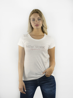 REMERA CLASICA ESTAMPADA