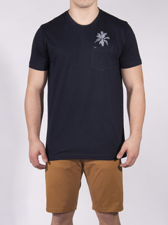 REMERA C/BOLS Y ESTAMP