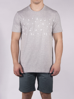 REMERA FRANJA ESTAMPA