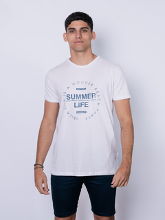 REMERA CLÁSICA ESTAMPADA