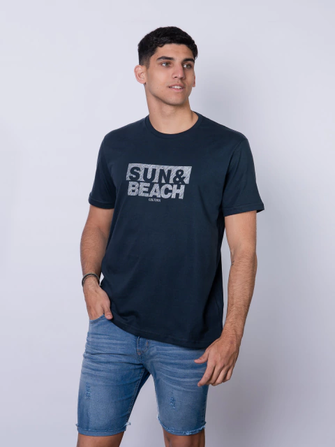 REMERA CLÁSICA ESTAMPADA