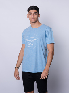 REMERA CLÁSICA ESTAMPADA