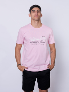 REMERA CLÁSICA ESTAMPADA