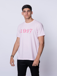 REMERA CLÁSICA ESTAMPADA