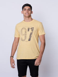 REMERA CLÁSICA ESTAMPADA