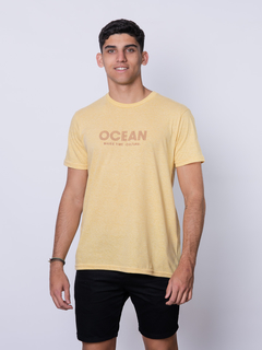 REMERA CLÁSICA ESTAMPADA