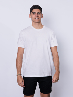 REMERA BÁSICA LISA - comprar online