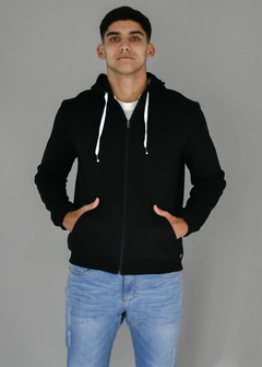 CAMPERA CANGURO LISA en internet