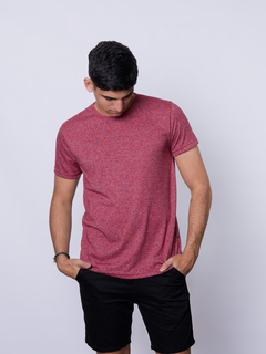 REMERA BASICA CON TEXTURA